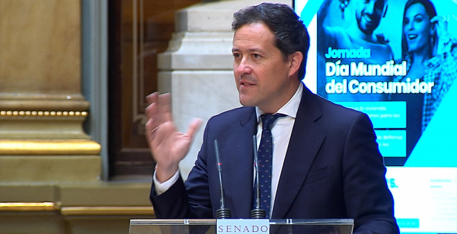 CARLOS VELÁZQUEZ EXPONE LOS PROYECTOS DE VIVIENDA DE LA CIUDAD EN EL SENADO